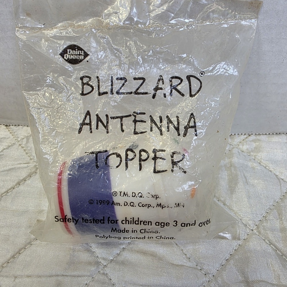 Vintage 1999 Dairy Queen DQ Blizzard Advertising Antenna Topper Ball Sealed